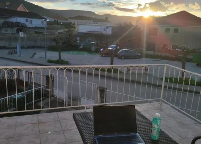 Ostanak kod kuće Oleas Hvar - Roomsnew - 2 Min To Sea And Center